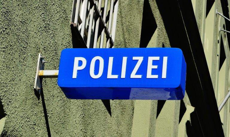 Unfallrätsel in Neuhausen: Zeugen nach Sturz gesucht