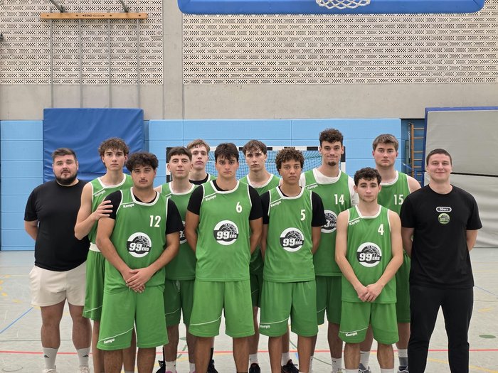 Mannschaftsfoto der zweiten Herrenmannschaft der Nellingen 99ers