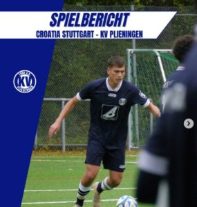Spieler des KV Plieningen in Ballbesitz beim Auswärtsspiel bei Croatia Stuttgart