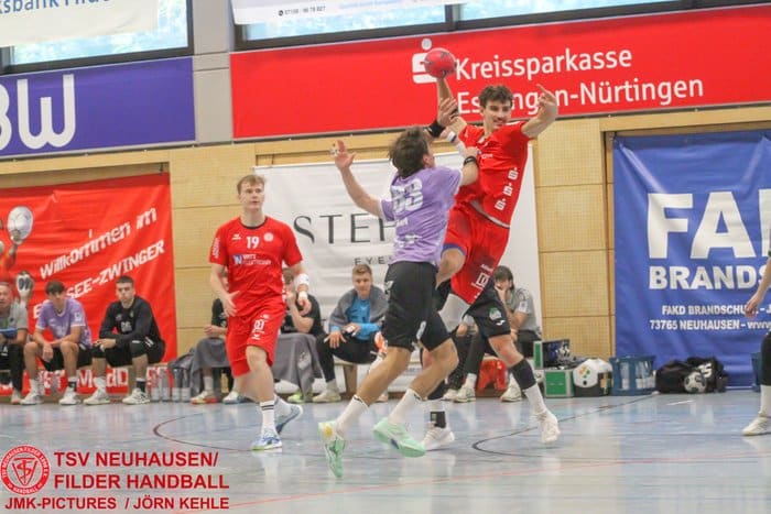 Handballer Laurin Huss vom TSV Neuhausen/Filder im Spiel