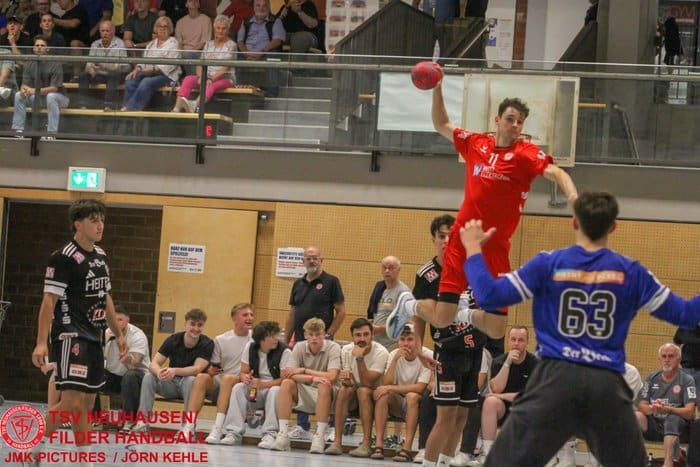 Handballer Marlin Sprößig vom TSV Neuhausen/Filder im Spiel