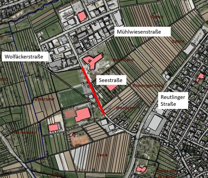 Luftbild mit rot markiertem Sperrabschnitt der Seestraße in Sielmingen